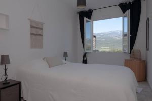 Villa terra vigna à Figari - Vue exceptionnelle sur les montagnes