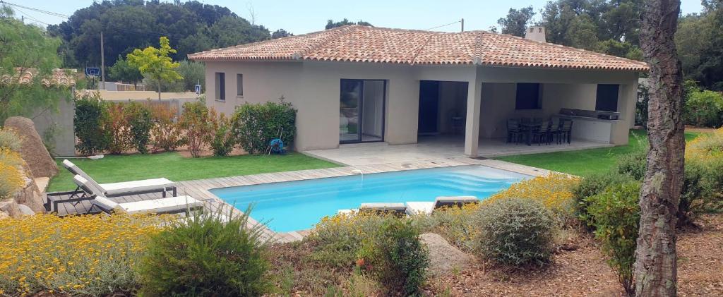 Villa Tinuta 8 pers piscine chauffée 5 min plage en voiture TINUTA, 20144 Sainte-Lucie-de-Porto-Vecchio