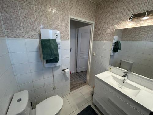 Villa tout confort 6 couchages wifi grand jardin