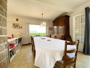 Villa Villa Ty Matelot By Locntour 25 Rue Emile Bergerat 35800 Saint-Lunaire Bretagne