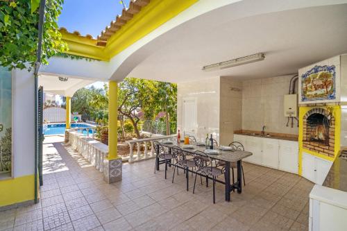 Villa Vale by Villa Plus