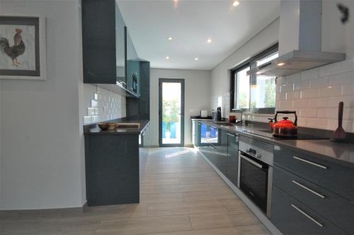 Villa Valhalla - Free Heated Swimming Pool - by bedzy Vilamoura LUX