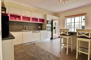 Villa Varandas Do Lago - 5 Bedroom villa - Stunning pool area - Table tennis