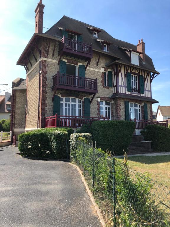 Villa Villa L'Olivandine 83120 Le Plan-de-la-Tour