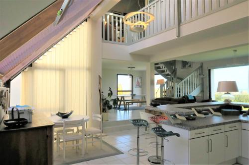 Villa VUE MER plage de la Grève Blanche avec WIFI à TREGASTEL - Réf 794