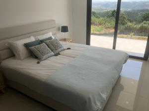 Villa White Lagoon, 6 guests, 2 bathrooms, heated private pool, amazing view, fully Equiped !