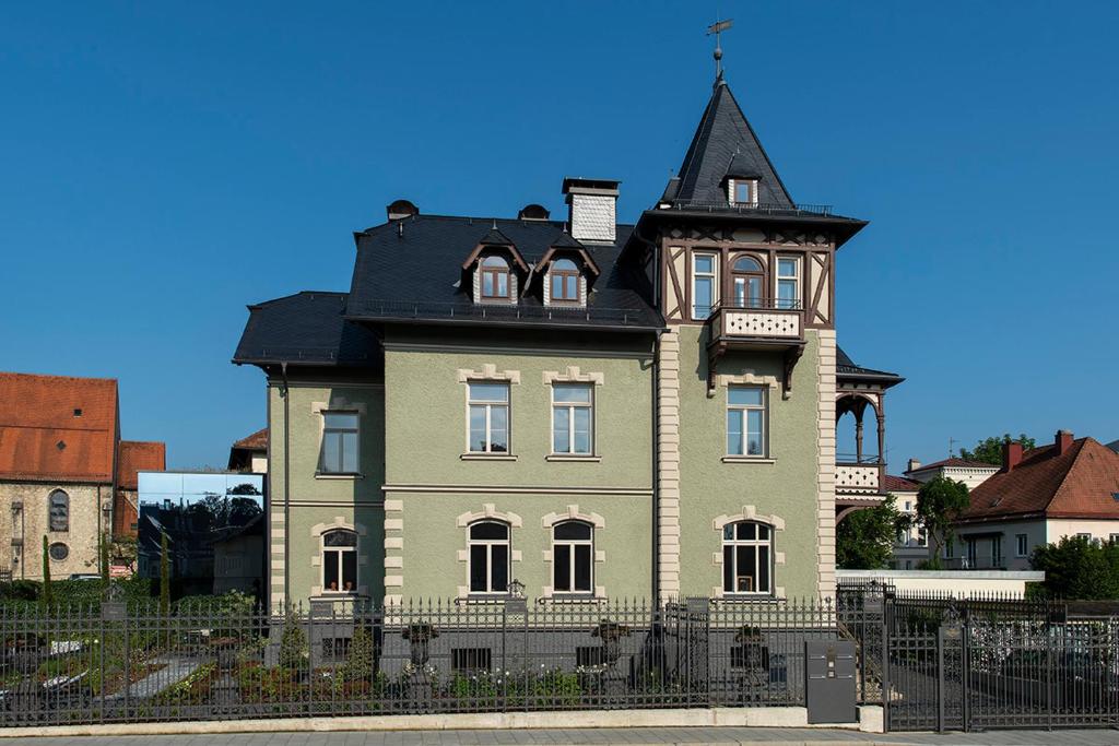 VILLA zeitlos - PfauenAuge 8 Herzog-Friedrich-Straße Obergeschoss 2, 83278 Traunstein