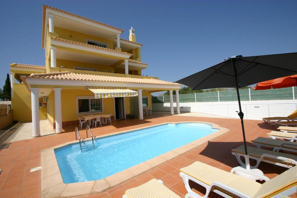 B&B / Chambre d'hôtes Villa Vista Mar Piscina Suites Urbanização Ria Formosa, Lote 17, Murteira de Baixo, 8700-121 Fuzeta