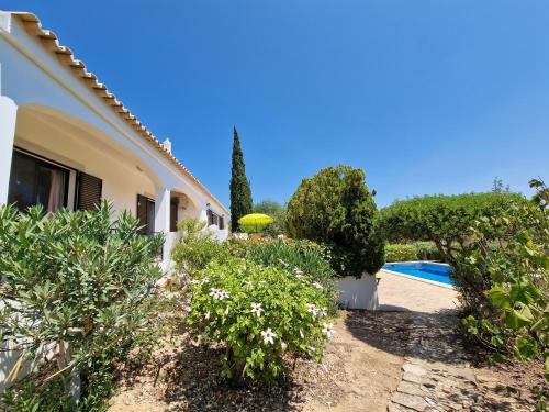 Vivenda Camélia V3 com Piscina em Boliqueime - Algarve