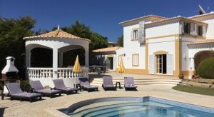 Vivenda Carvoeiro Deluxe Luxury 7 Bedroom Villa Perfect for Larger Groups Table Tennis