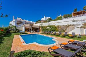 Villa Vivenda Vista Mar Urbanização Colina Branca Rua D 8400-521 Carvoeiro Algarve