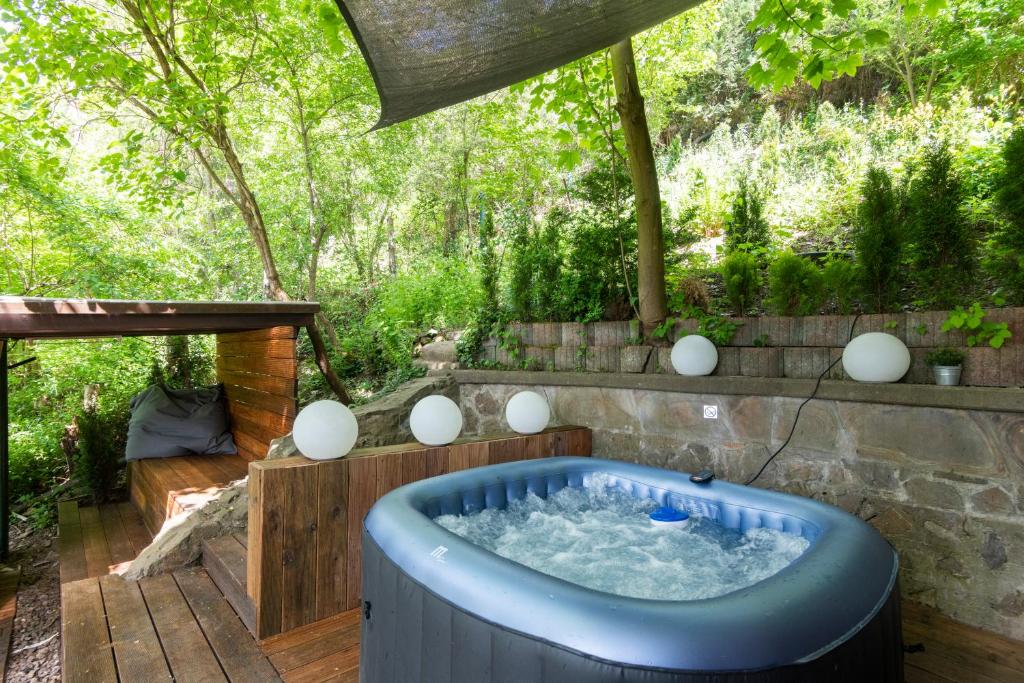 Wagner Stays- Secret Chalet Private Wellness Resort in The Nature with Whirlpool & Sauna Grabenstraße, 56130 Bad Ems