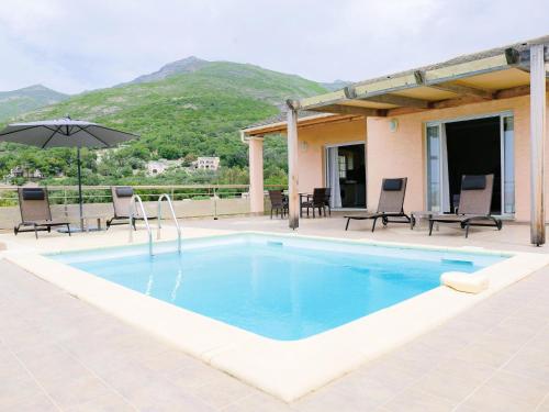 Welcoming villas with swimming pool near Saint-Florent on Cap Corse