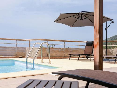 Welcoming villas with swimming pool near Saint-Florent on Cap Corse