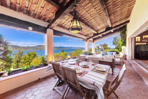 Villa Villa with Magic view of Bay of Saint Tropez 8 Avenue de Bello Visto Saint-Tropez