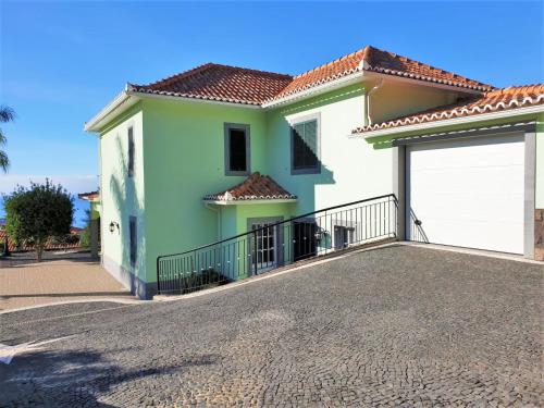 Villa with panoramic harbor view Funchal portugal