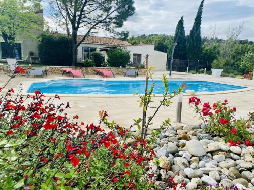 Villa Villa with pool and enclosed garden between the vineyards and hiking trails  Lézignan-Corbières