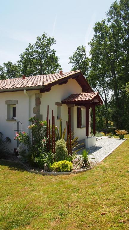 Maison de vacances VILLA XARAN ERDIAN Gîte LA PETITE MAISON 395 Larrotzako Bidea, 64250 Espelette