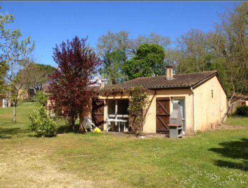 Village Camping Les Vignes Puy-lʼÉvêque france