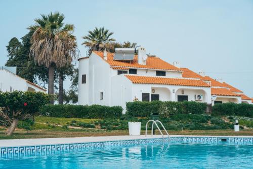 Apartamentos Vale de Carros - By Portugalferias