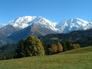 Azureva Areches