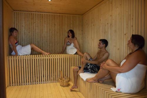 Chadenas le village vacances