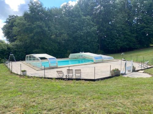 Chalet à la campagne, proche d'Ussel
