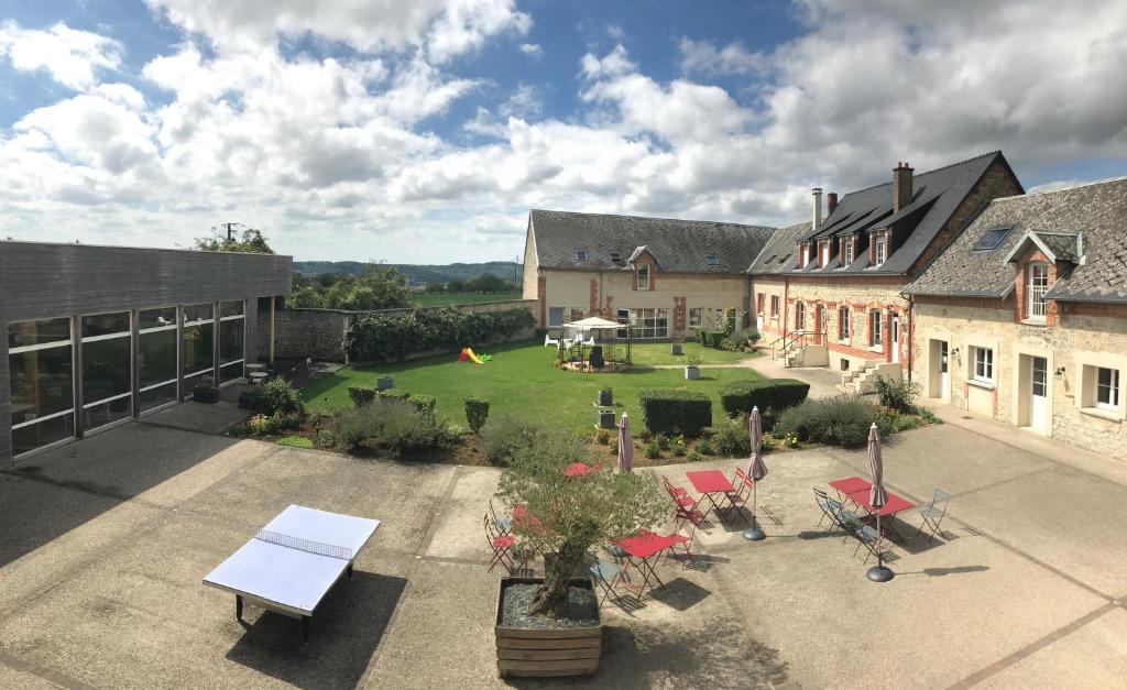 Ferme Du Chateau 21 Rue De La Chaussée Romaine, 02000 Monampteuil