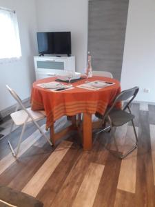 - La Maison des Bois -