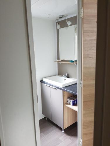 Mobil home 8 personnes village vacance SIBLU 4*