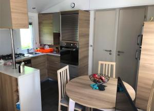 Mobile home au plan d'eau
