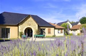 Village vacances Résidence Odalys Le Hameau du Moulin Chemin De Gouny 24290 Montignac Aquitaine