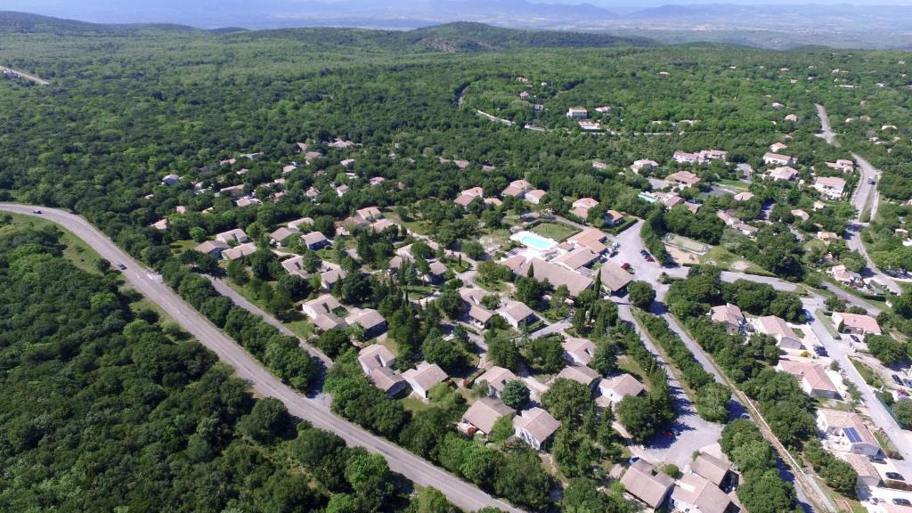 VVF Méjannes Gard Les Hauts De Ceze, 30430 Méjannes-le-Clap