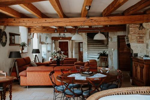 B&B / Chambre d'hôtes Villanath 118 Rue du Four Banal Ochiaz Châtillon-en-Michaille Bellegarde-sur-Valserine