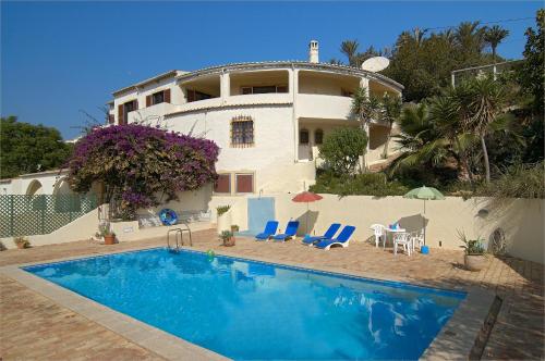 607 Villa Lorena