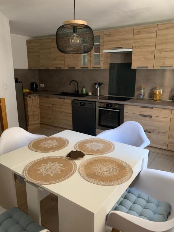 Dom Peyreton Prestige cottages set in a charming wine property 33141 Villegouge