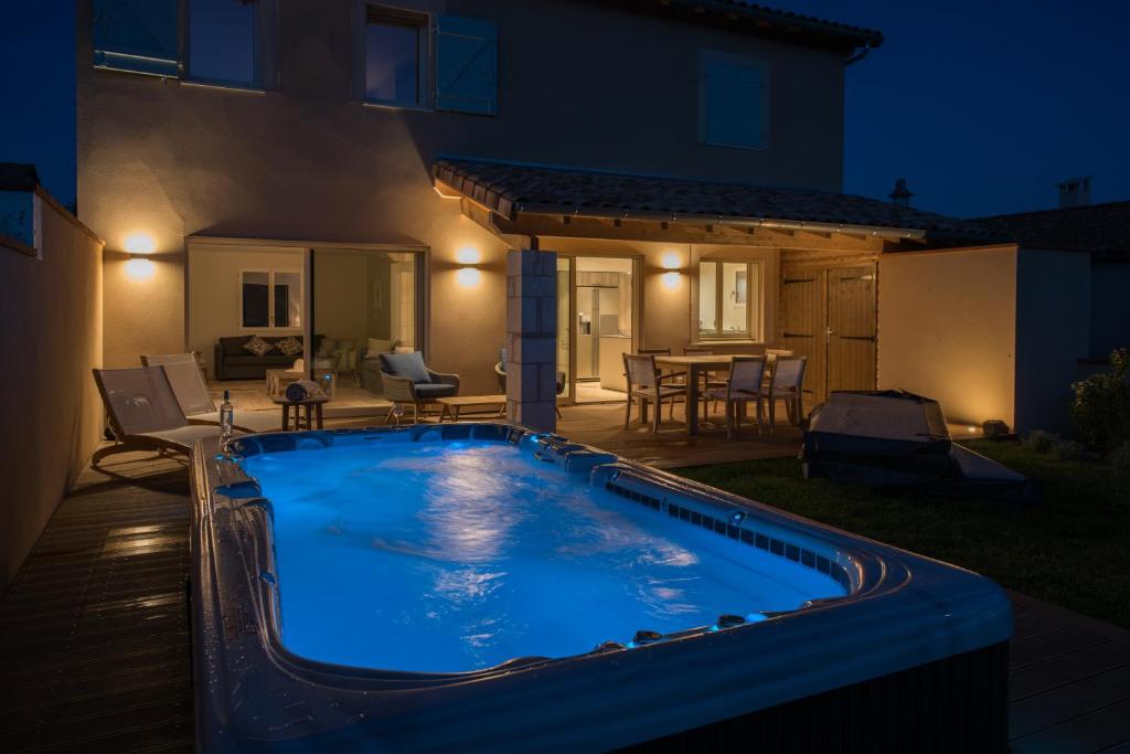 Villas Domaine de la Durantie - Villas avec Spa de nage Grande Route de Grésigne 81140 Castelnau-de-Montmiral