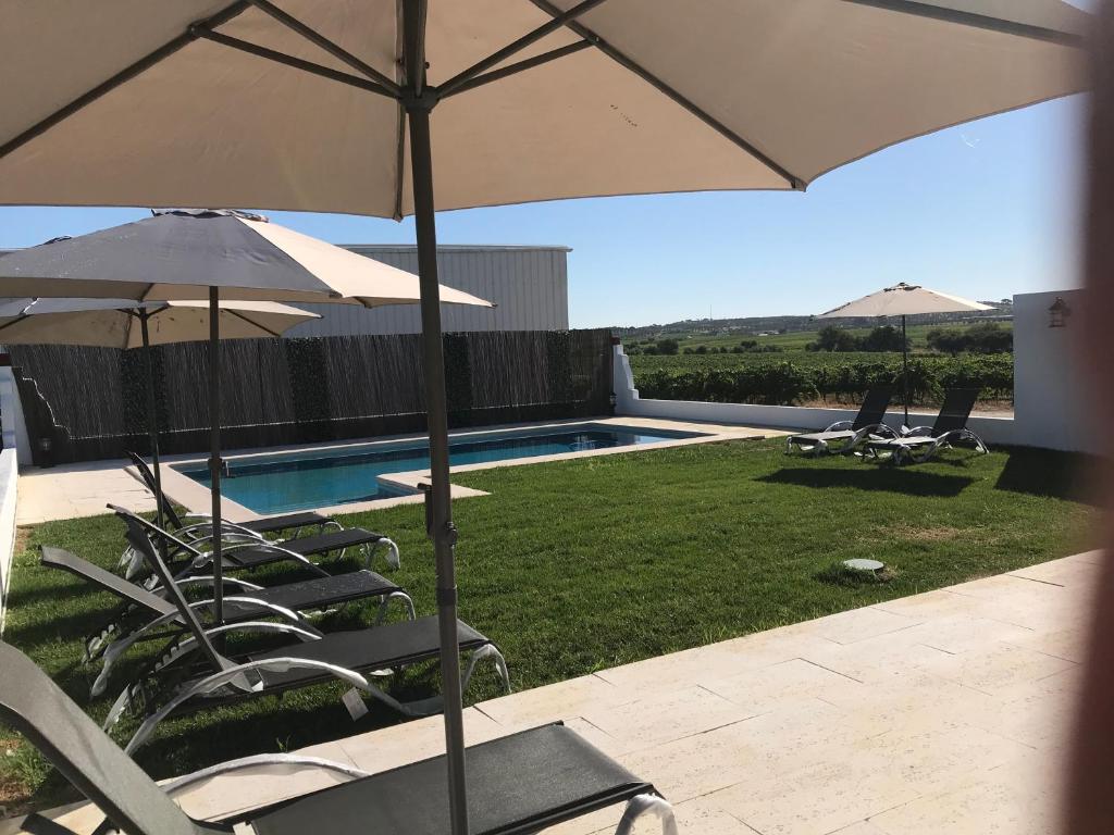 Villas Herdade das Castas Nobres 254 Estrada Nacional 7170-107 Redondo