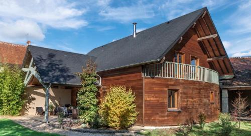 RED Cedar Villa Appartements