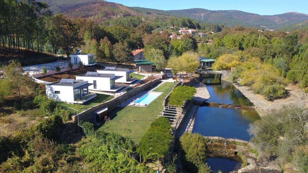 Turismo Natureza Villa Rio Praia Fluvial do Poço Corga, 3280-113 Castanheira de Pêra