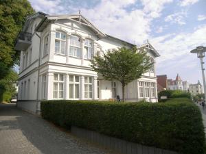 Villas Villa Baroni BF nur 200m vom Ostseestrand entfernt Seestraße 79 17429 Bansin Mecklembourg-Poméranie