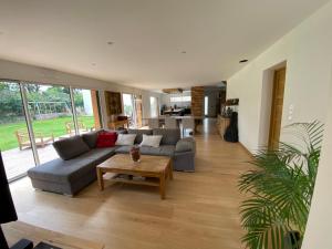Villa de 200m2 pour 12 avec jacuzzi