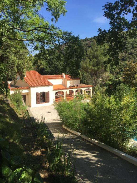 Villas villa de caractere entre mer et montagne 23 Rue dels Castanyers 66690 Sorède