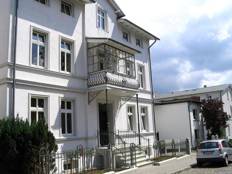 Villas Villa Elfriede Hermann-Bebert-Straße 9 18546 Sassnitz