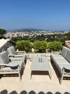 Villas Villa Galateias, un coin de Paradis, superbe vue avec piscine 39 Chemin de Caldana 06400 Cannes Provence-Alpes-Côte d\'Azur