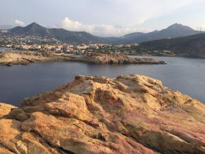 Villa grand confort à 500m de la plage de LOZARI