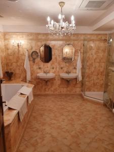 VILLAS and SUITES LA CORAILLERE RESORT