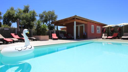 Villas CALA CORSA - 3 et 4 Chambres CALA ROSSA Porto-Vecchio - Villas entièrement Climatisées à 5 minutes à pied de la plage Cala Rossa