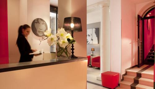 Hôtel Villathena 23 Rue d'Athènes Paris