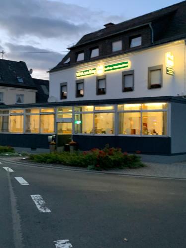 Vina am ring Apartment Mannebach allemagne